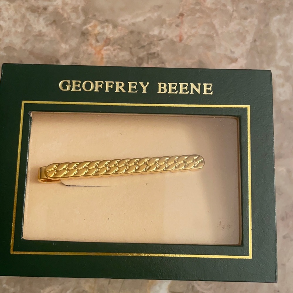 Tie clip